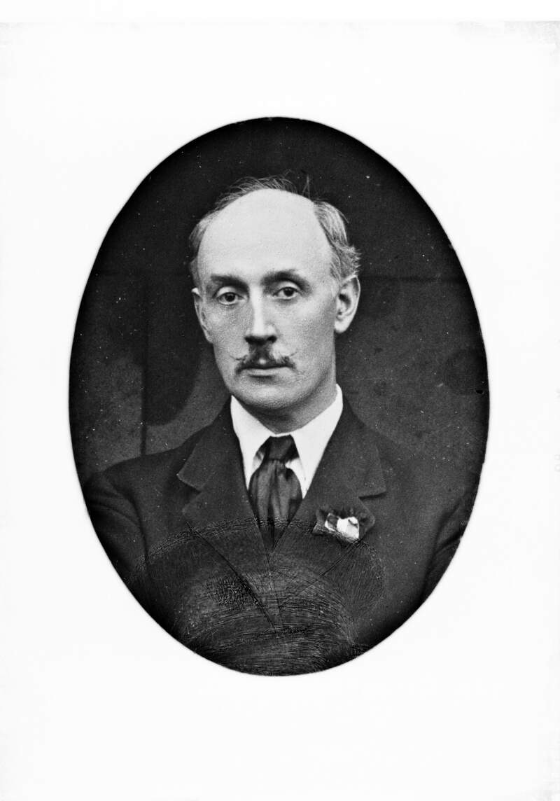 [Mr. O'Leary, head and shoulders oval portrait]