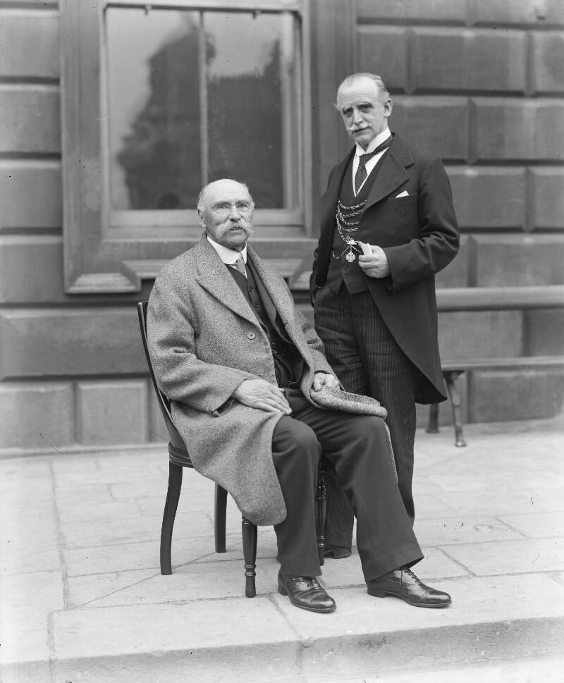 [Douglas Hyde and the Lord Mayor, full-length portrait]