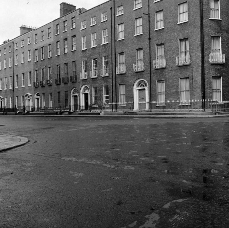 [Row of houses, Hume Street, Dublin]