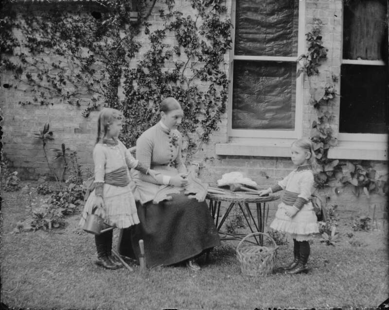 [Sisters Georgina, Edith and Ethel Dillon outside the photograph house, Clonbrock, Co.Galway]