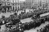 [Cortege passing through O'Connell Street on the way to Glasnevin for the burial of Michael Collins]