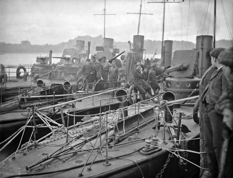 [Torpedo boats at the Quay, Waterford]