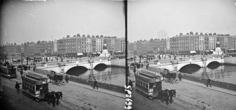 [O'Connell Bridge and O'Connell Monument, Dublin]