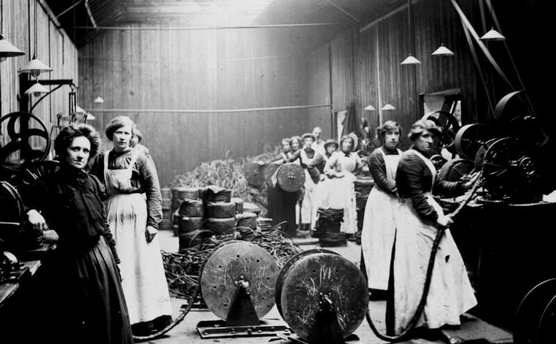 Goodbody No 72: Women at cording machines.