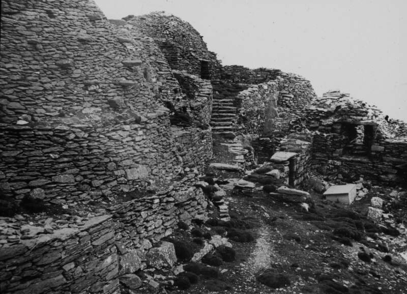 Skellig Michael. Interior from W, with steps.