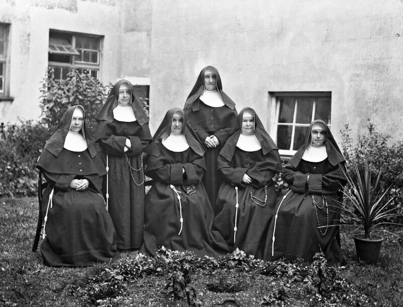 Group of nuns from "St. Mary's", Hennessy's Bridge, Waterford