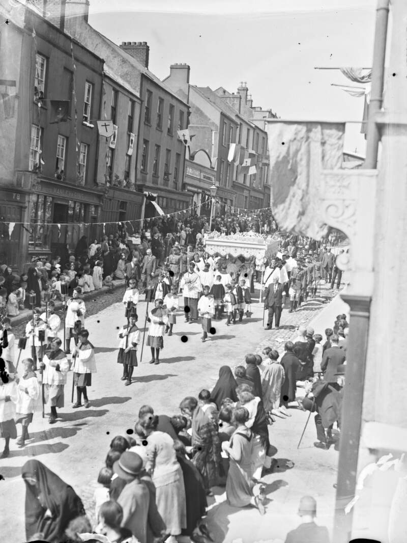 Catholic Emancipation Centenary Celebrations at Cork: Canopy with Sacrament in procession