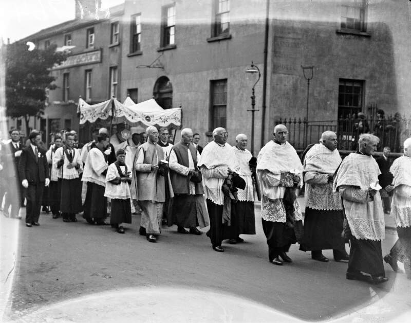 Sacred Heart Sodality, Dundalk, Golden Jubilee Celebrations: Clergy & Laity in procession