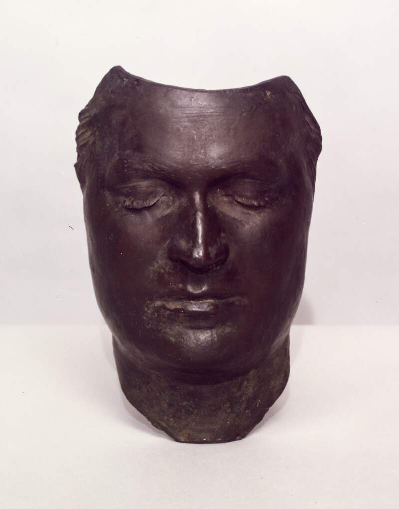 M. Collins : Original death mask with American Irish Historical Society, New York, June 1980