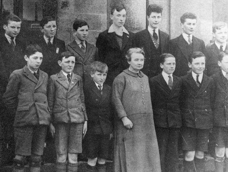 Margaret Pearse & boys of St. Enda's, ca. 1930?