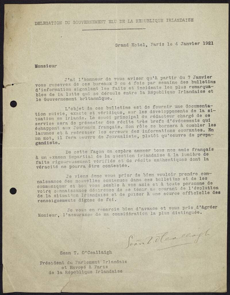 Circular letter from Seán T. Ó Ceallaigh, telling the recipients that they will be receiving news bulletins 3 or 4 times a week about the most notable incidents in the conflict between the Irish Republic and the British Government,