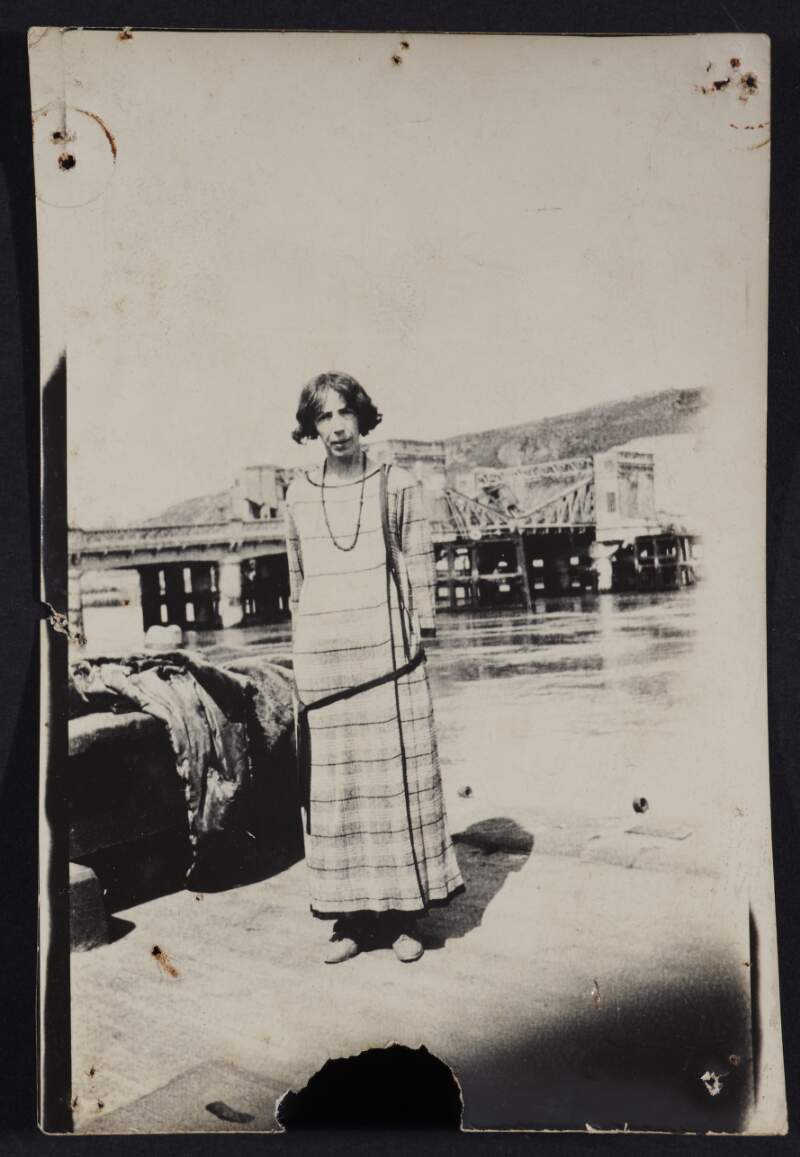 Ms C Burns : Waterford, Easter Monday, 1924