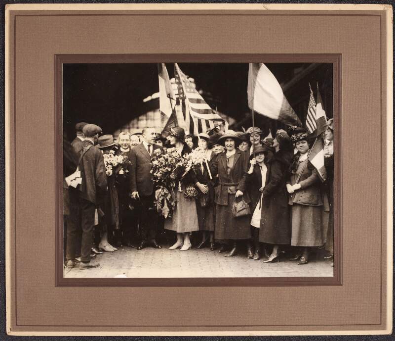 [Joseph McGarrity and Constance Markievicz with a crowd waving the Irish and American national flags (No. 1)]