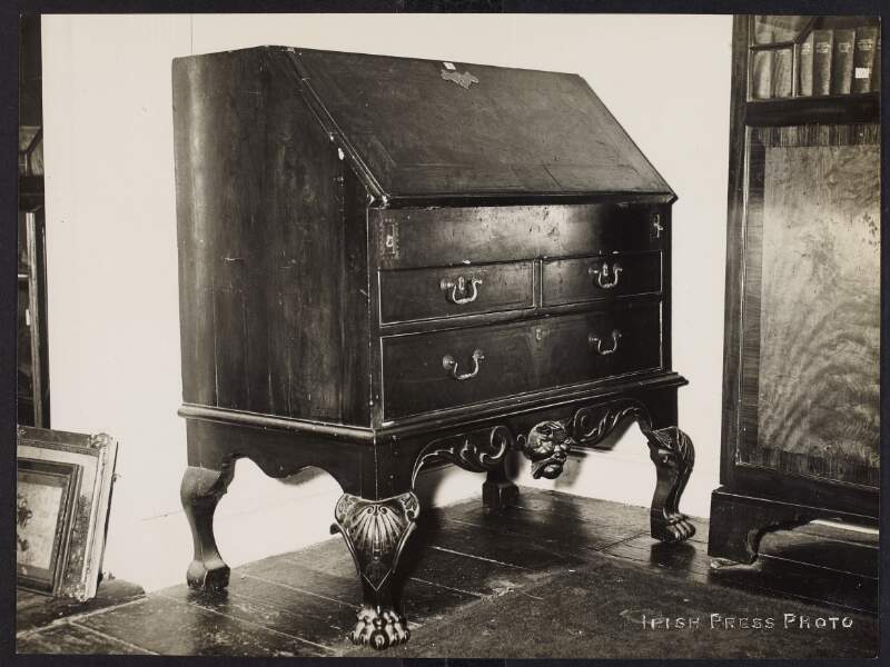Irish Press photograph of Parnell's Bureau,