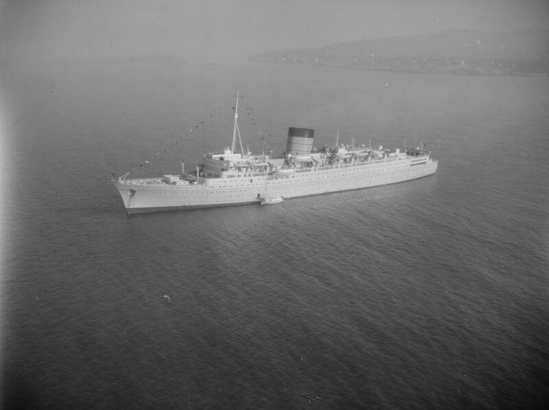 [RMS Caronia at sea, near Dun Laoghaire]