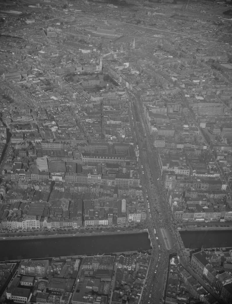 [St. Patrick's Day, O'Connell Street and surrounding area, Co. Dublin]