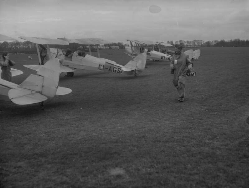 [Airplanes on the ground at Weston Aerodrome, Co. Kildare]