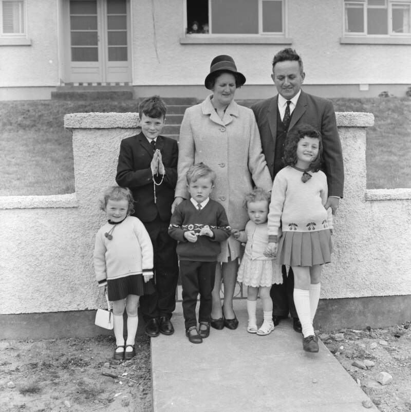 [Family outside a house, Arranmore, Co. Donegal]