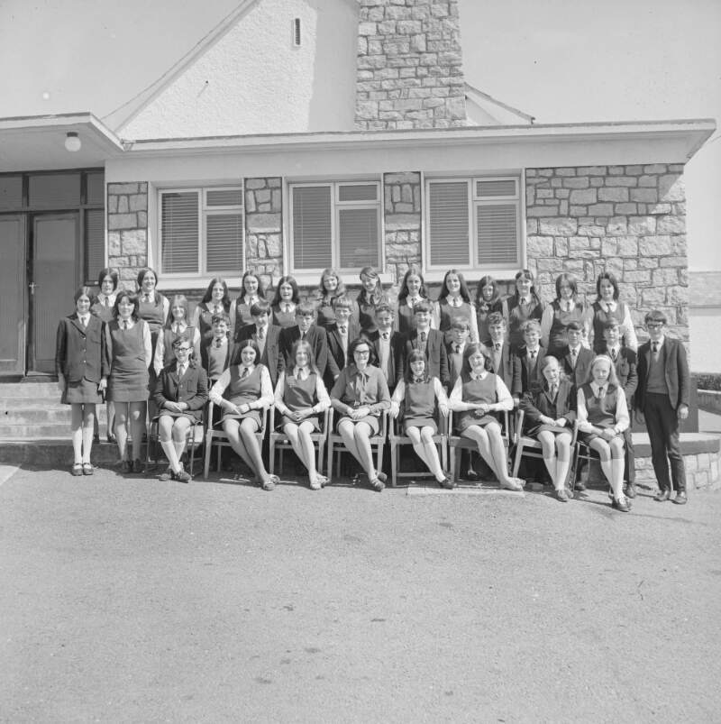 [Group of pupils outside in grounds of Scoil Mhuire's secondary school, Derrybeg, Co. Donegal]