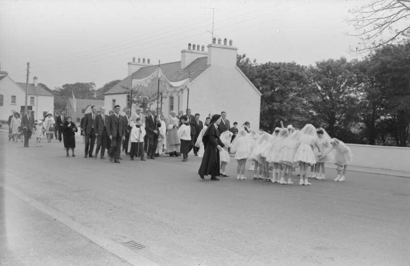 [Corpus Christi procession, Glenties, Co. Donegal]