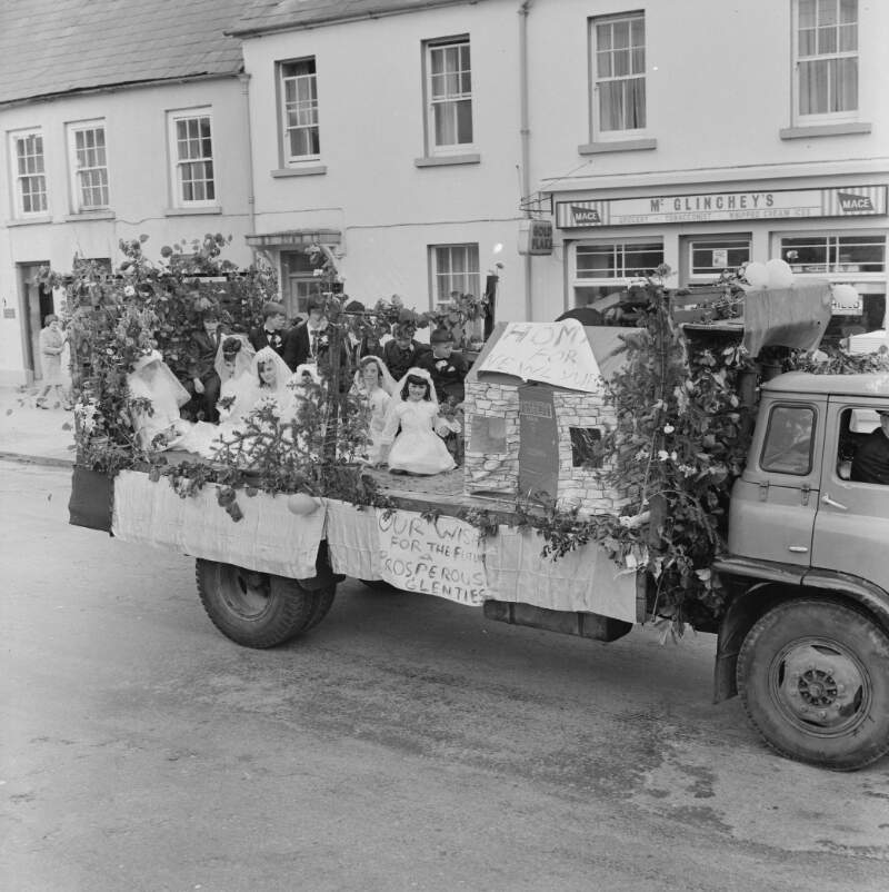 [Float in parade, Glenties, Co. Donegal]