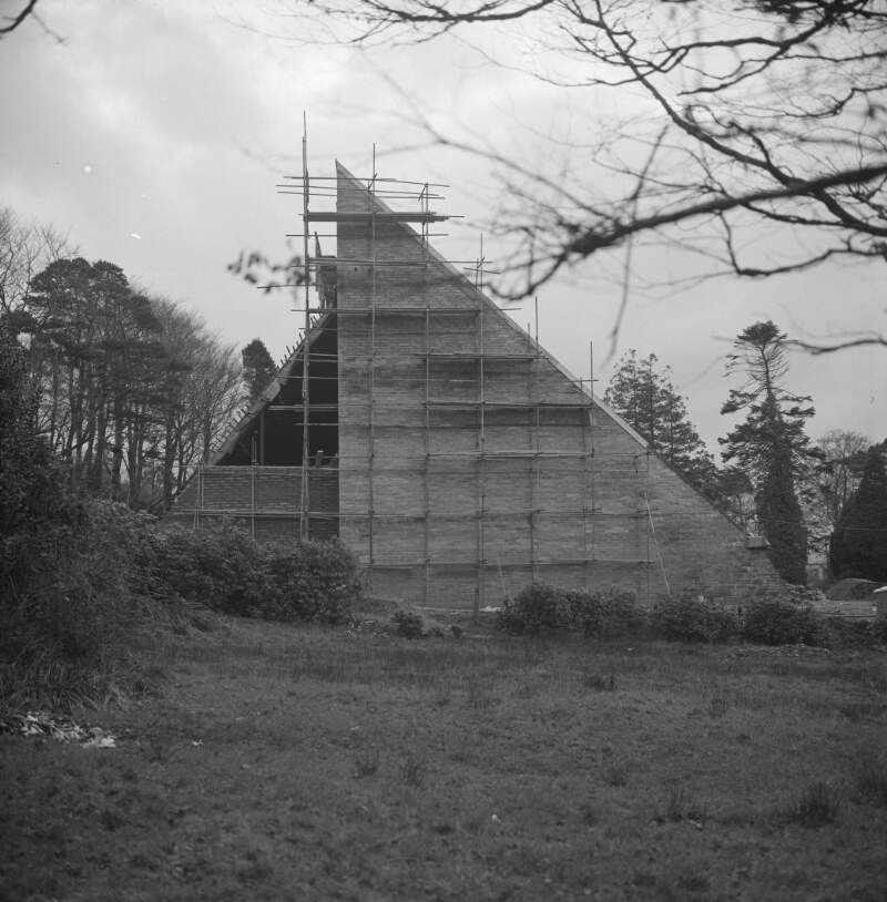 [Construction of St. Conal's Church, Glenties, Co. Donegal]