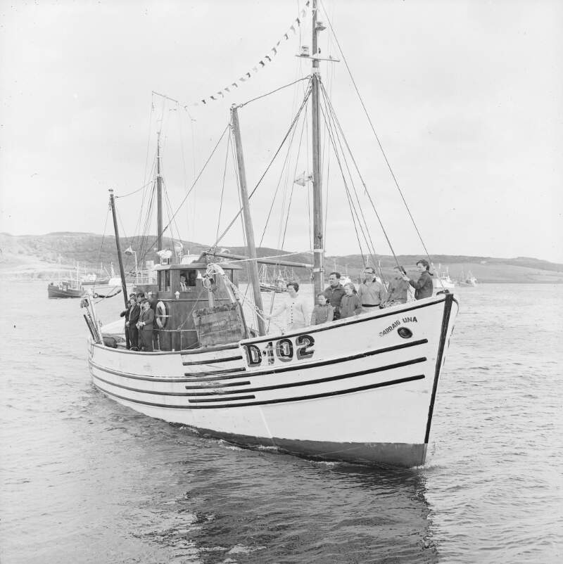 [Fishing boat with crew on board at Killybegs harbour, Co. Donegal]