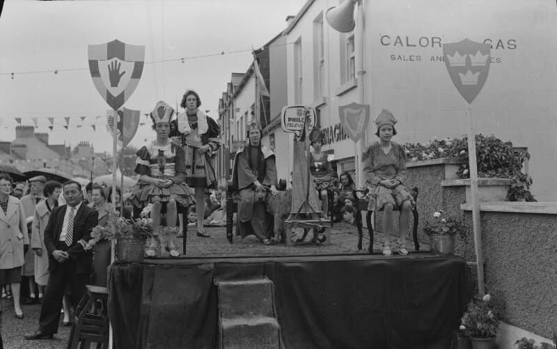 [Floats in parade at Tidy Towns, Glenties, Co. Donegal]