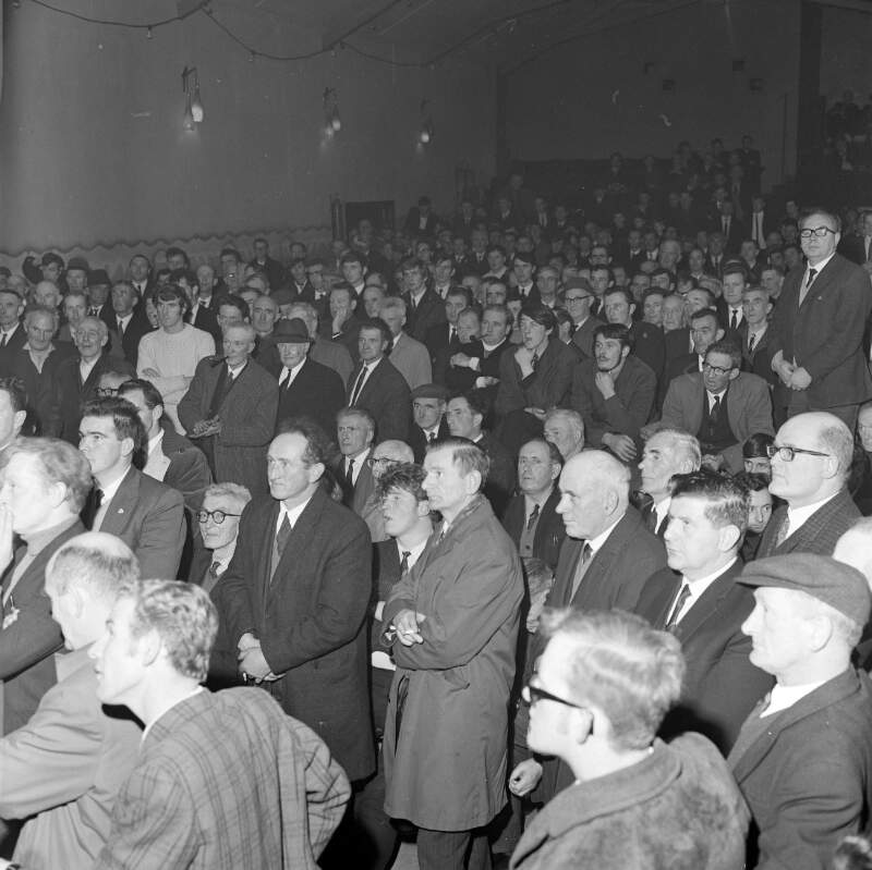 [Audience at Fianna Fáil Convention, Co. Donegal]