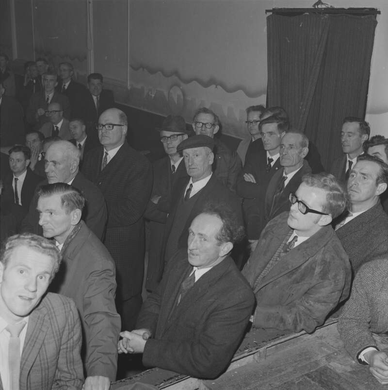[Audience at Fianna Fáil Convention, Glenties, Co. Donegal]