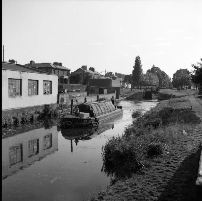 [Barge near lock gate on Grand Canal, Portobello/Ballsbridge, Dublin]