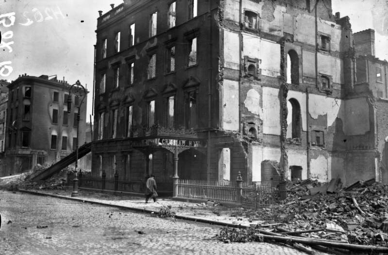 [Ruins of the Gresham Hotel, O'Connell Street, Dublin]