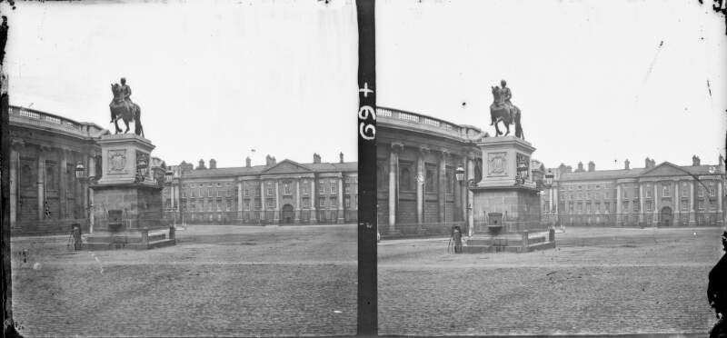 College Green, King William III statue, Trinity College Dublin & Bank of Ireland in background, Dublin City, Co. Dublin