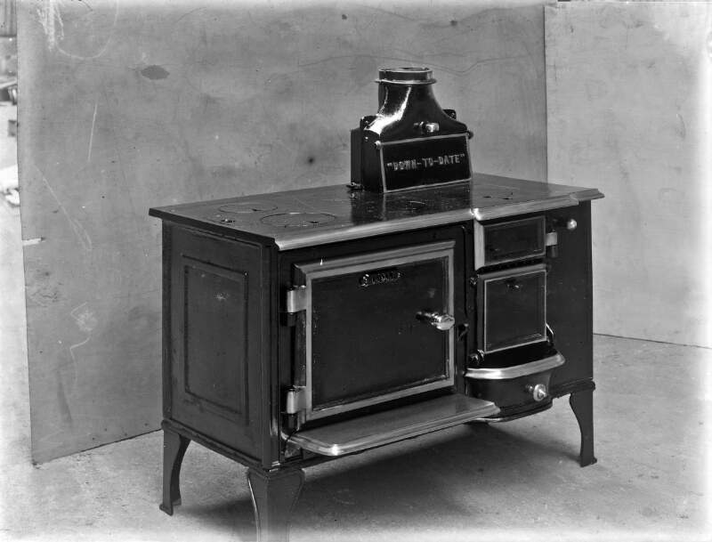 Allied Iron Founders, "Down to date" Stove.