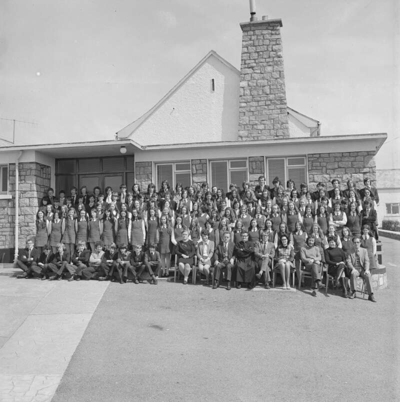 [Group of pupils outside Scoil Mhuire's secondary school, Derrybeg, Co. Donegal]
