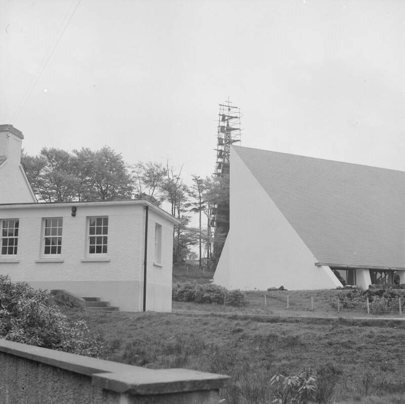 [Construction of St. Conal's Church, Glenties, Co. Donegal]