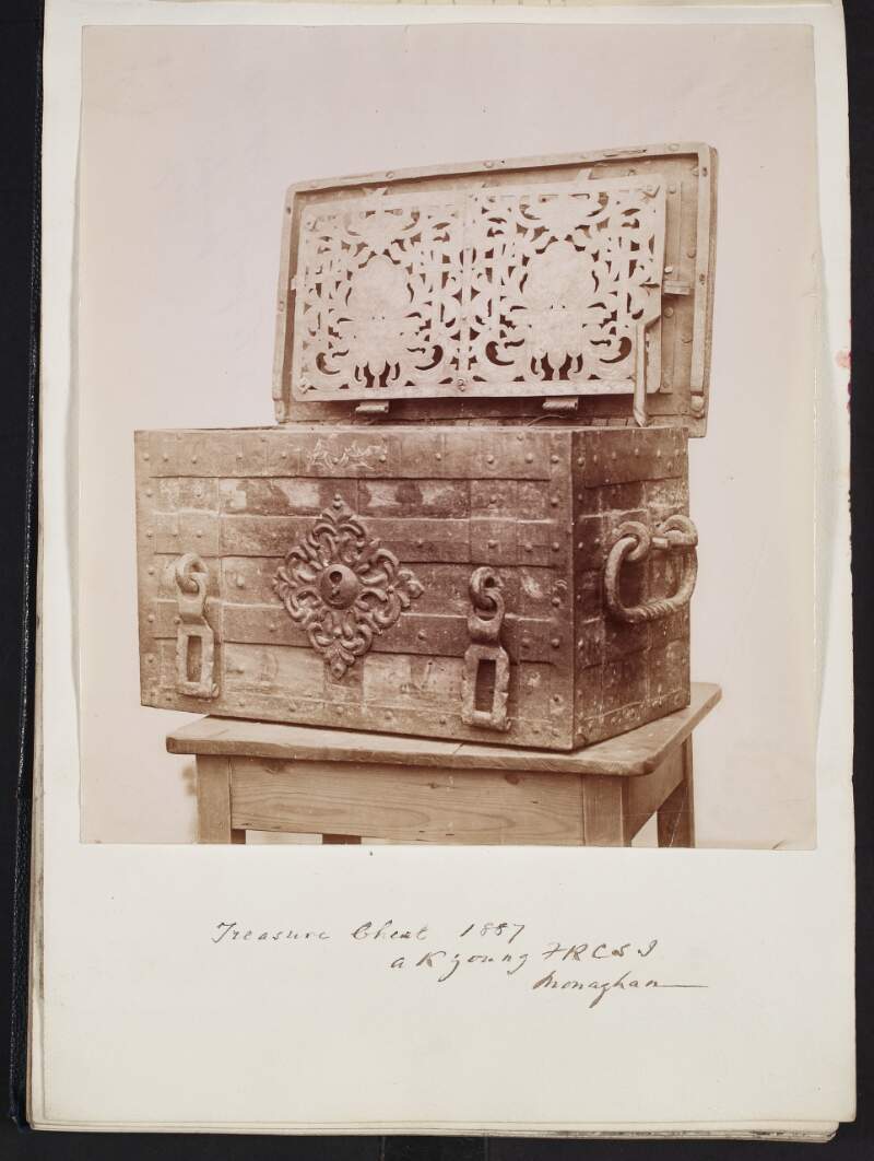 Treasure chest, Monaghan